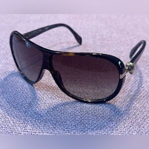 Alexander McQueen Tortoiseshell and Gold Skull Frame Sunglasses